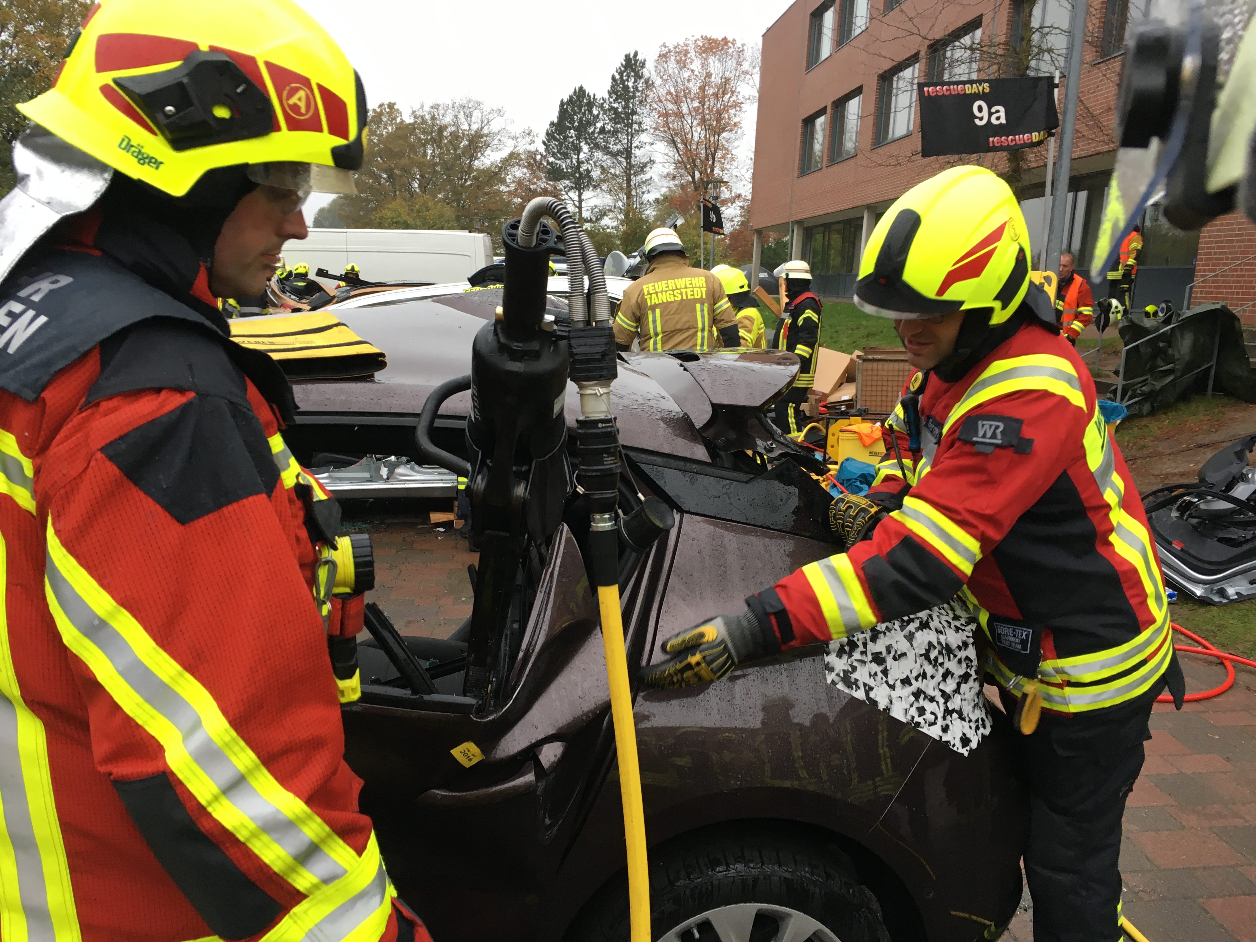 Fortbildung Technische Rettung Verkehrsunfall In Hamburg – Freiwillige ...